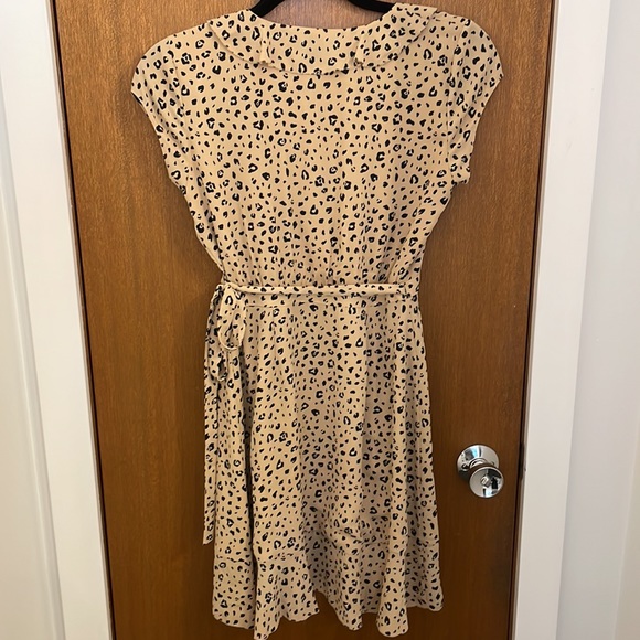 Aritzia Sunday best dress - Picture 4 of 5